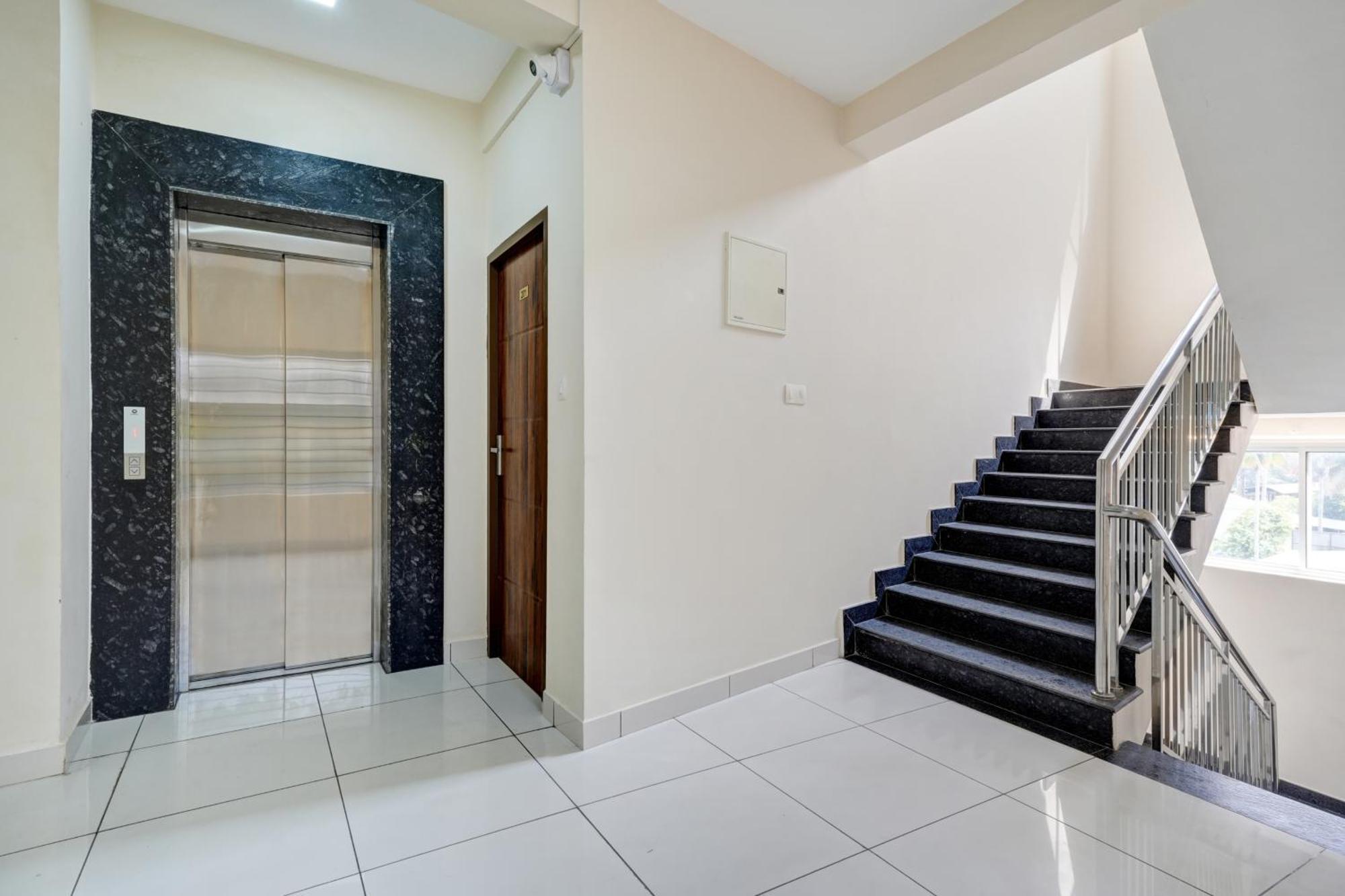 Gypsy Hotel Cusat Kochi 外观 照片