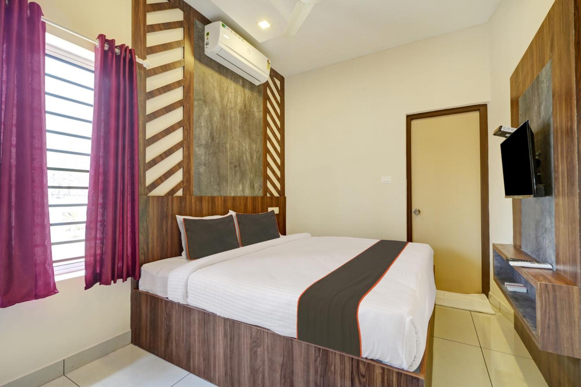 Gypsy Hotel Cusat Kochi 外观 照片