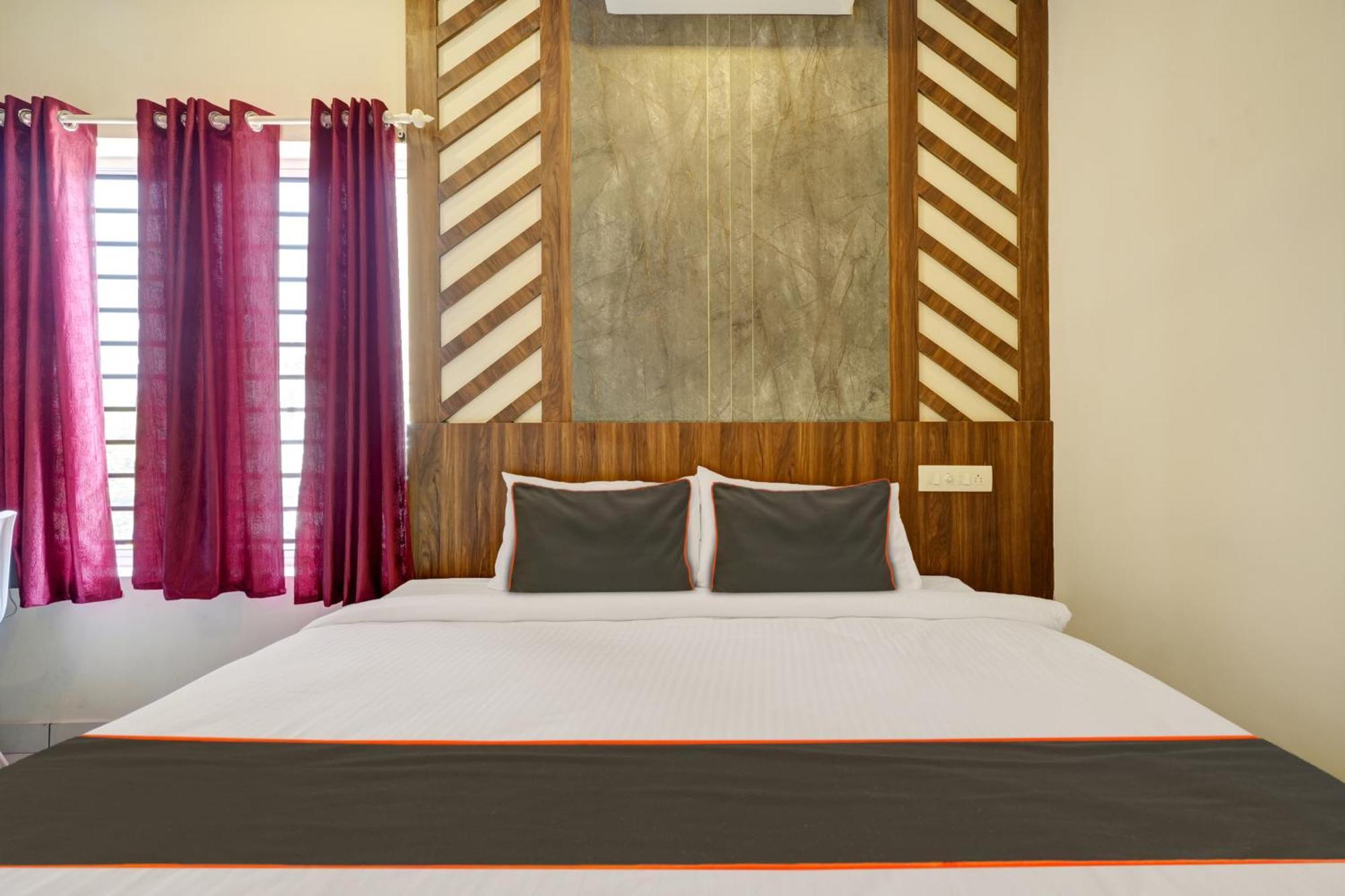 Gypsy Hotel Cusat Kochi 外观 照片