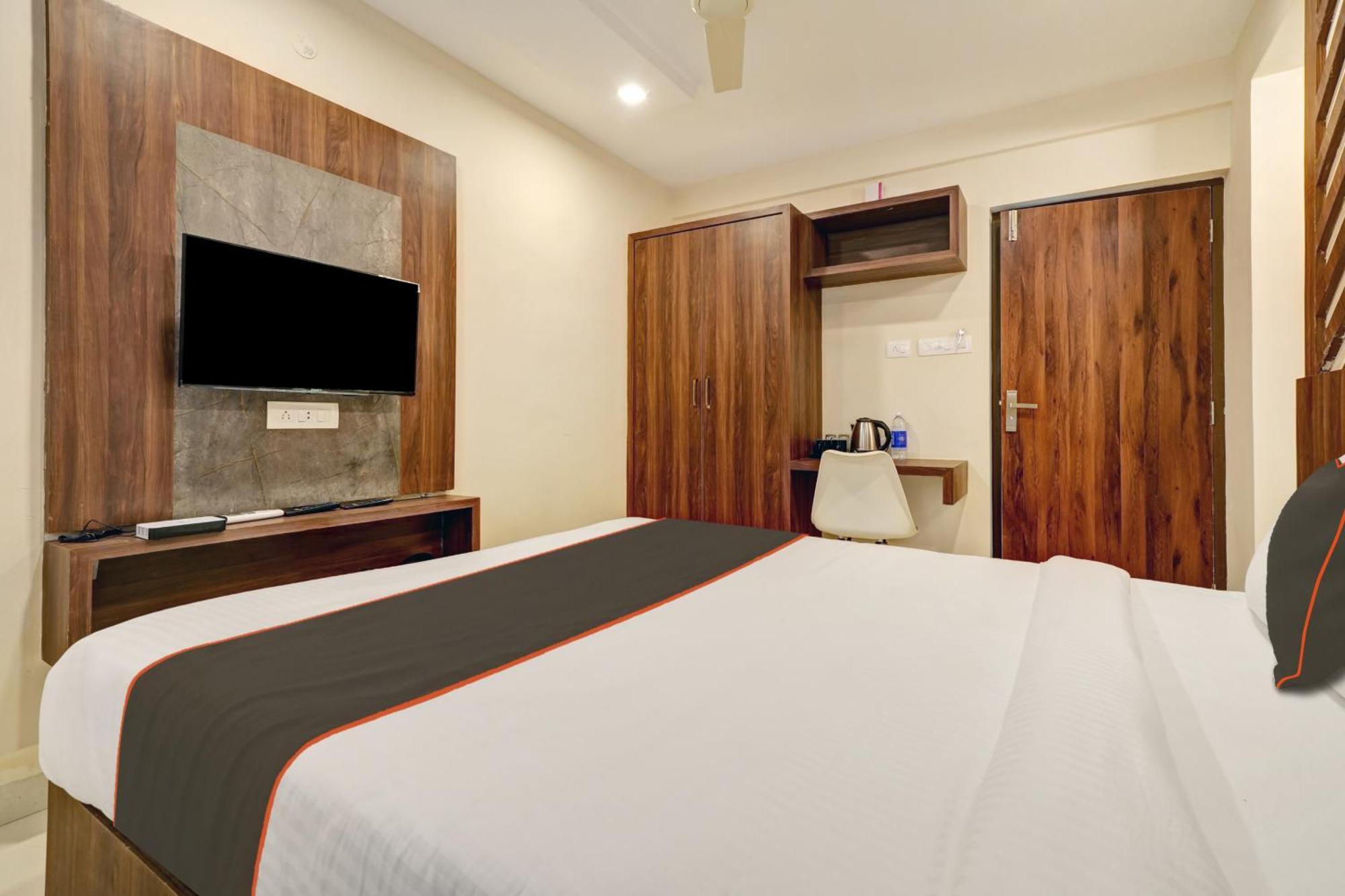 Gypsy Hotel Cusat Kochi 外观 照片