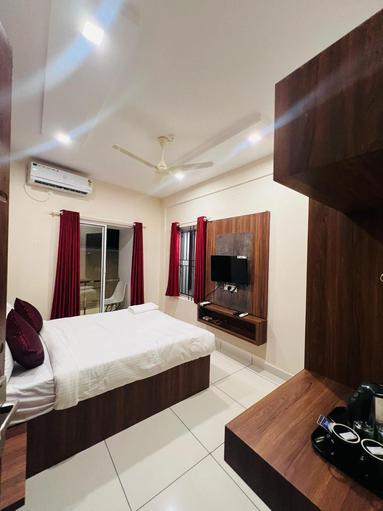 Gypsy Hotel Cusat Kochi 外观 照片