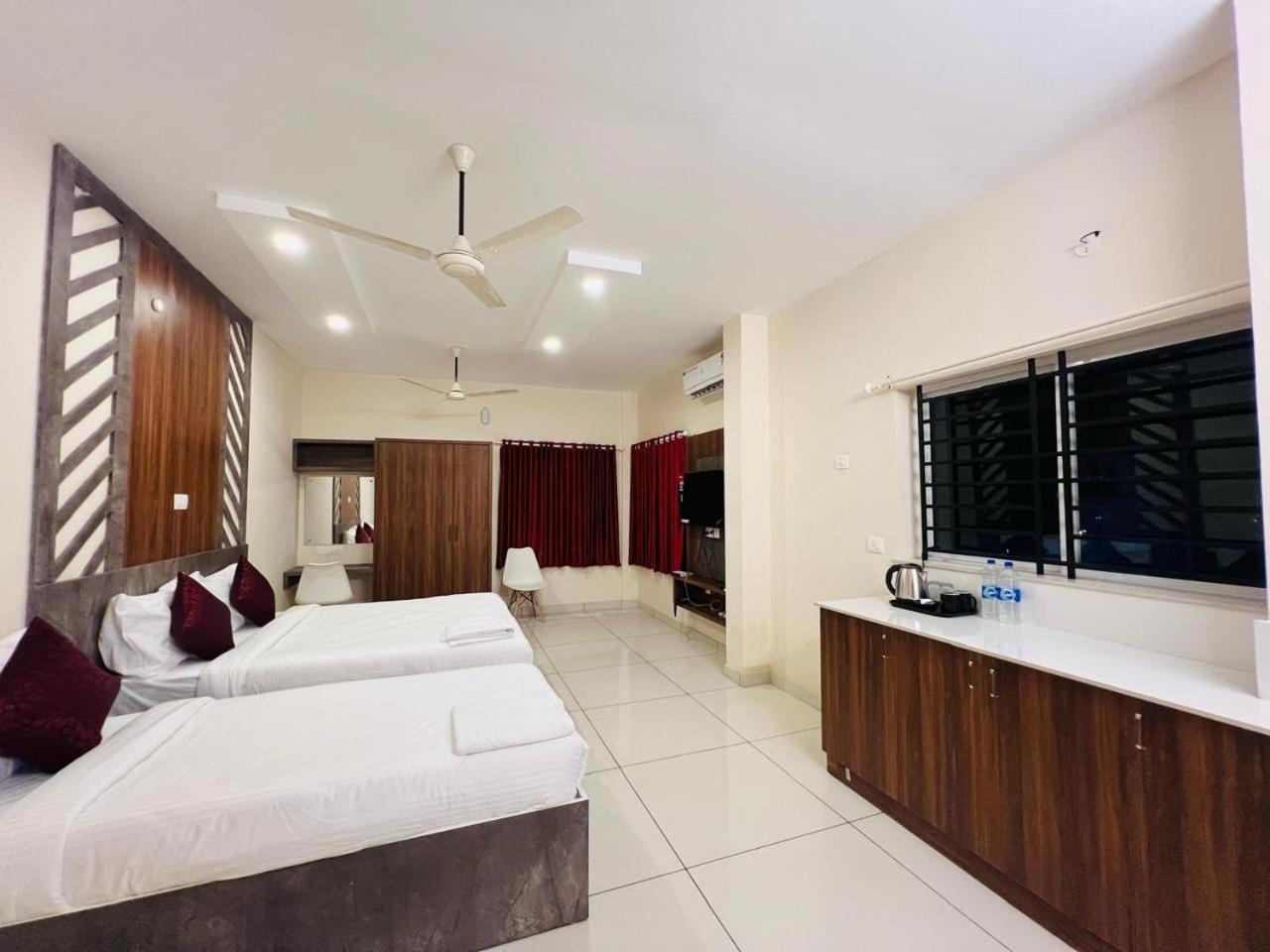 Gypsy Hotel Cusat Kochi 外观 照片